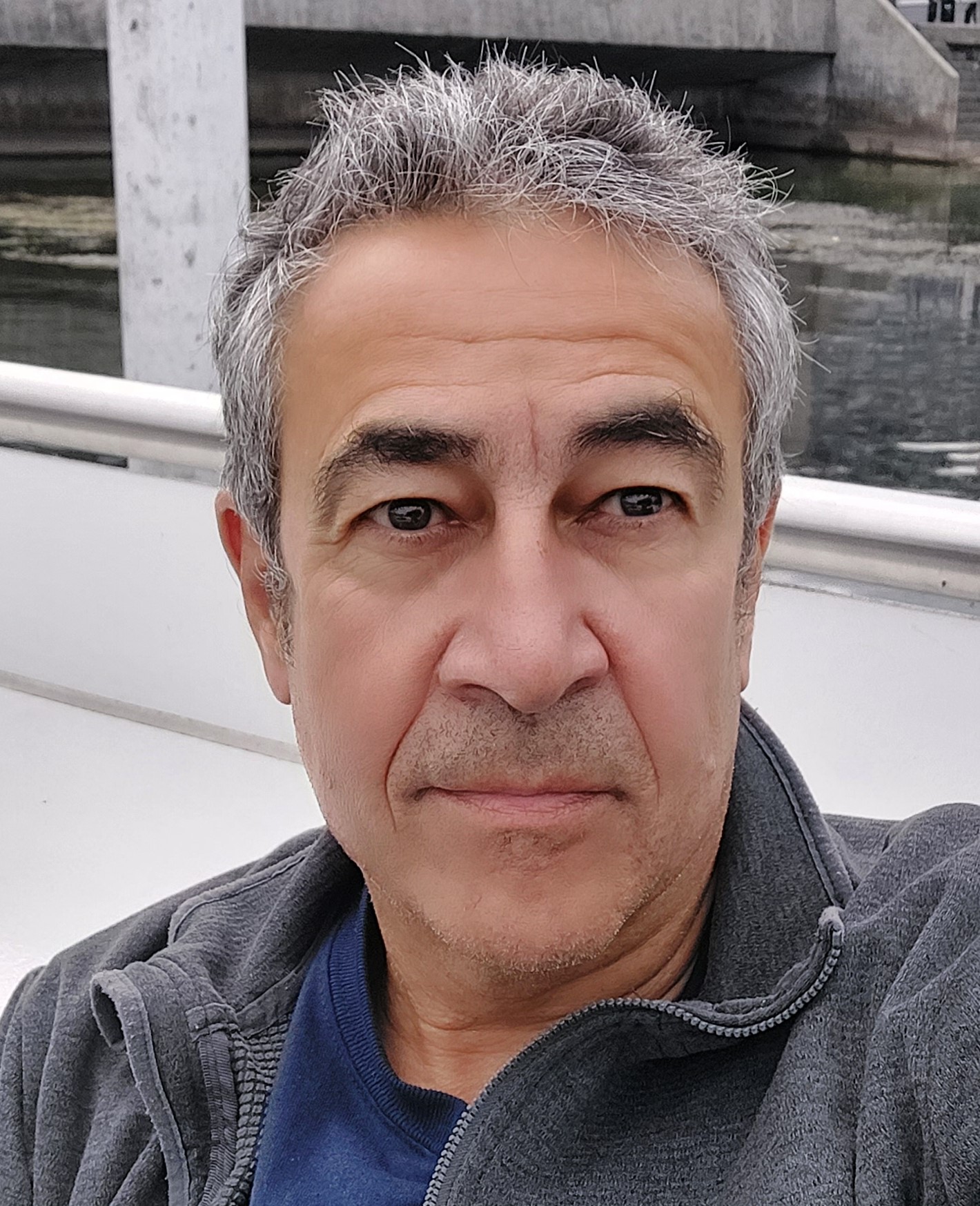 Prof. em. Dr. Laurent Excoffier